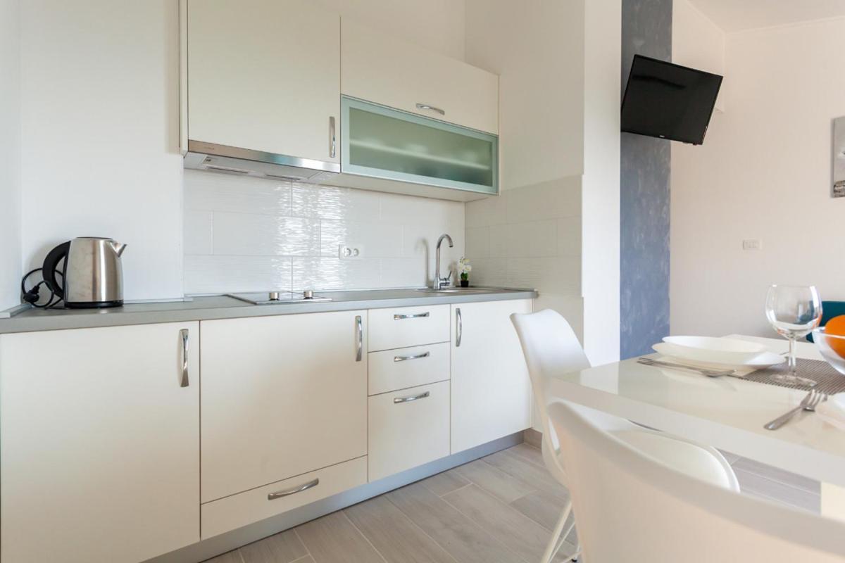 Apartments Didi 奥米沙利 外观 照片